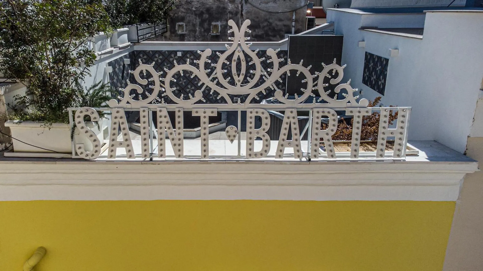 Saint Barth Guest House - Charming Rooms In Bari 0*,  Italy